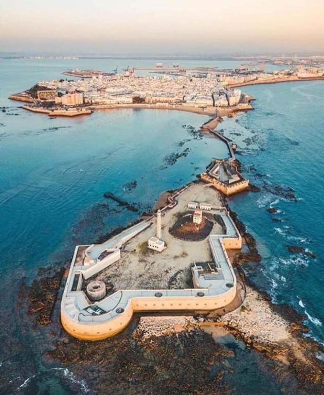 Caleta Dreams. A Estrenar. A 60 Metros Playa Cadiz